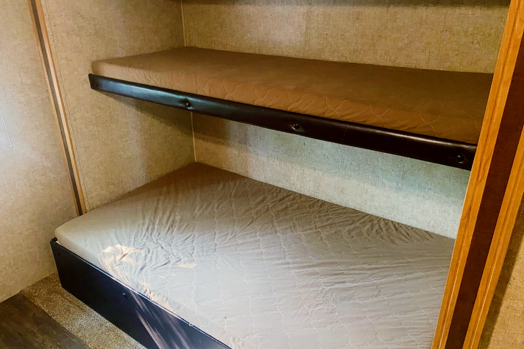Spree Connect Travel Trailer 322BHS