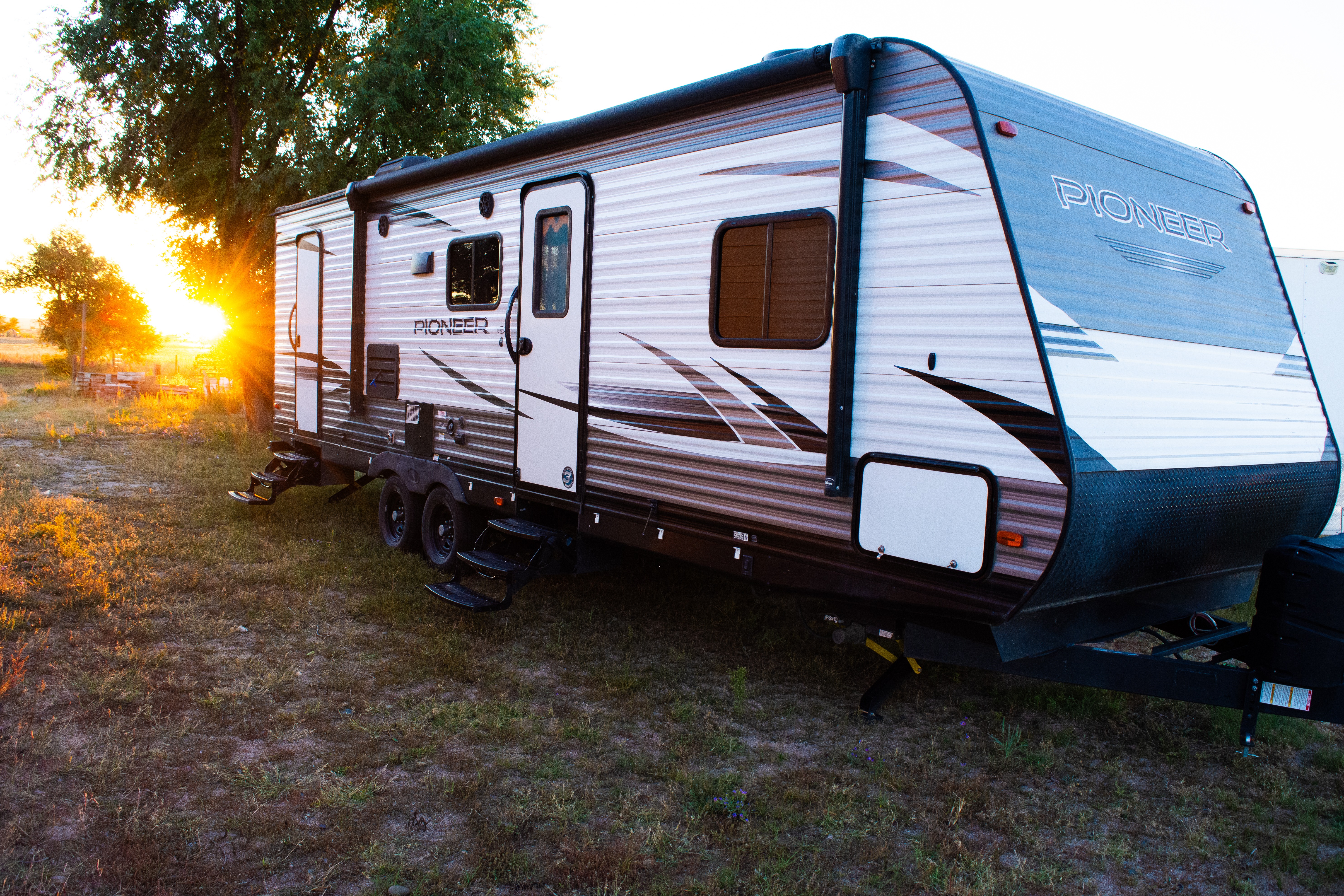 Spacious Pioneer Travel Trailer – Sleeps 10 | Family & Hunting Ready