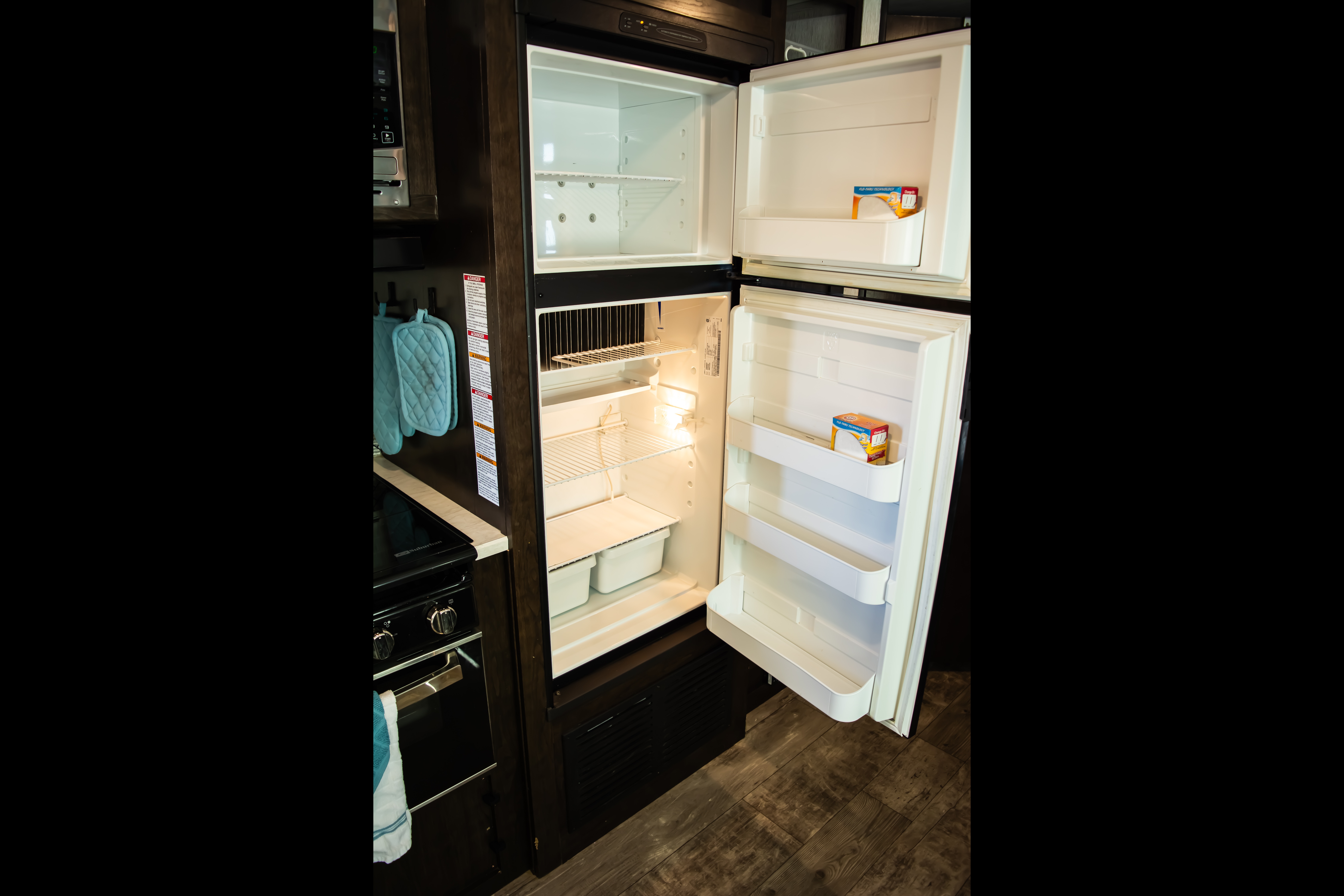 Spacious Pioneer Travel Trailer – Sleeps 10 | Family & Hunting Ready