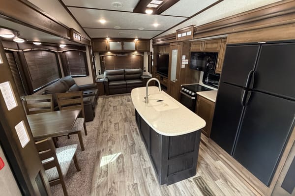 Keystone Cougar Fifth Wheel