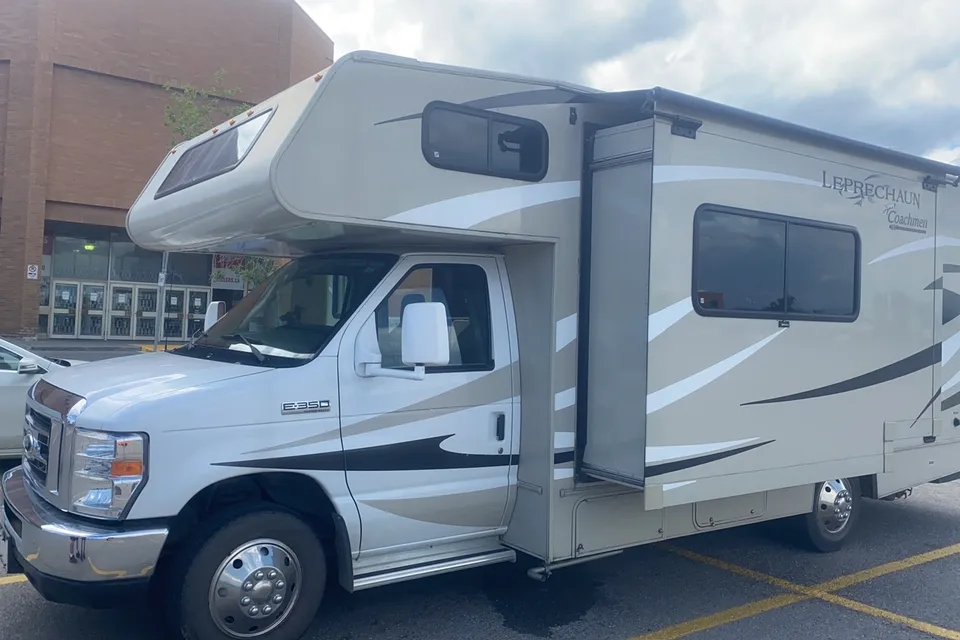 Fleet #C8 Class C with Dinette Slideout – Luxury Family Travel (Sleeps 4 Adults, 2 Children)