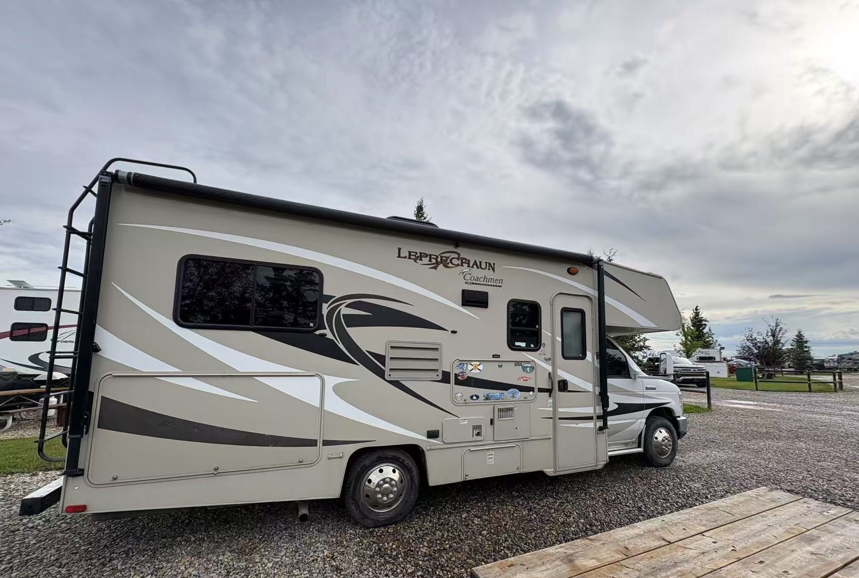 Fleet #C8 Class C with Dinette Slideout – Luxury Family Travel (Sleeps 4 Adults, 2 Children)