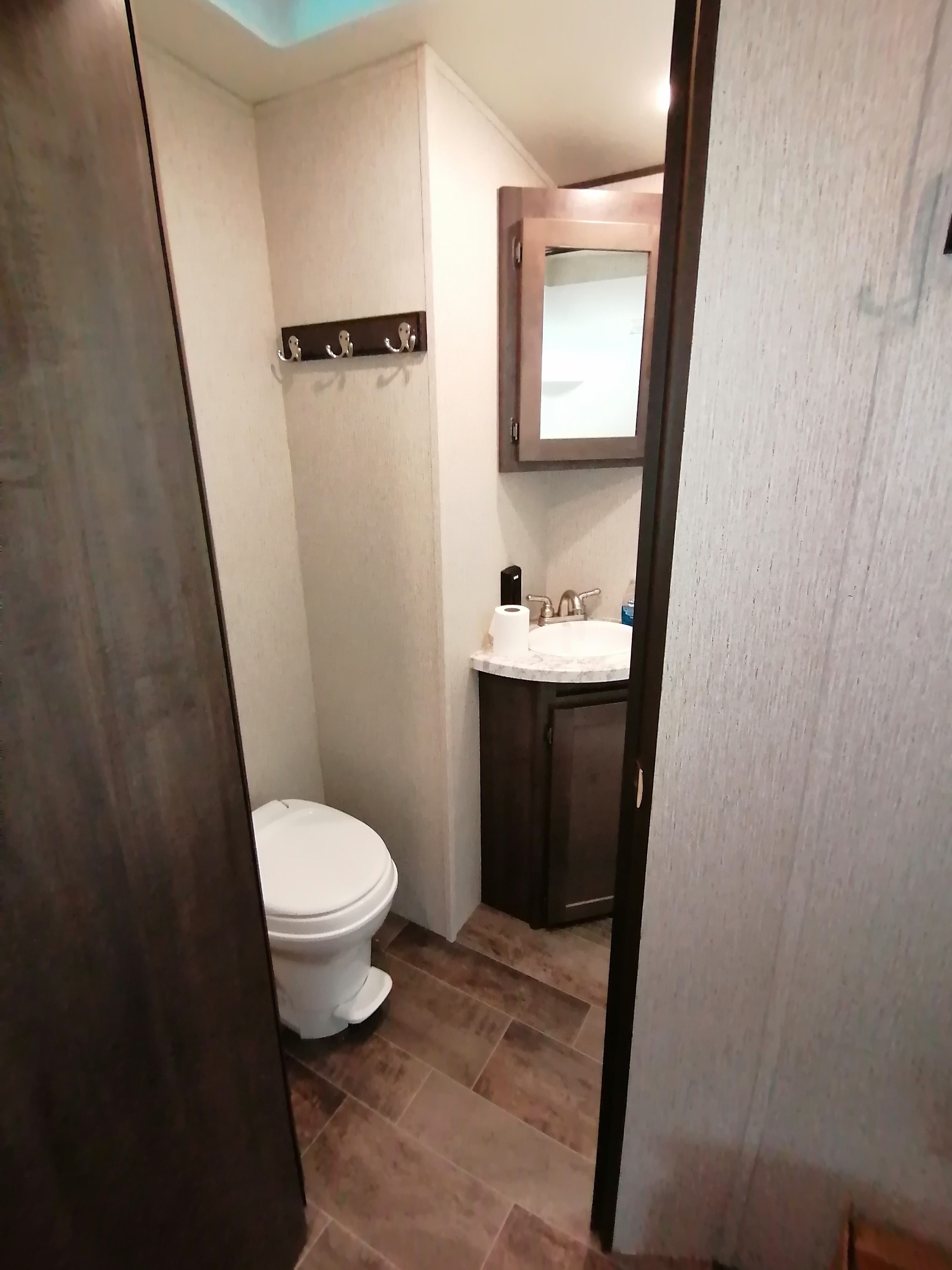 Larry's Sunset Park RV 251RK sunset Travel Trailer