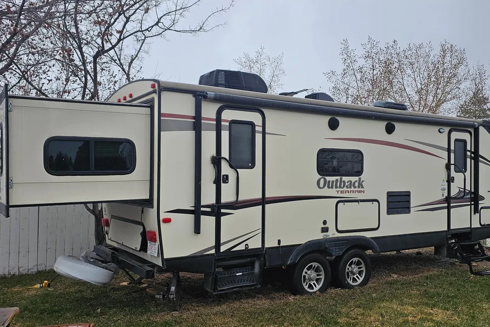 Wolsey Family Keystone Travel Trailer - Sleeps 6!
