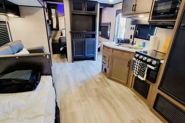 2022 Jayco Jay Flight SLX 267BHS Travel Trailer