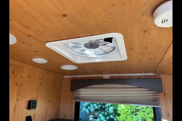 Pingkan's Sunray 109 Classic Travel Trailer