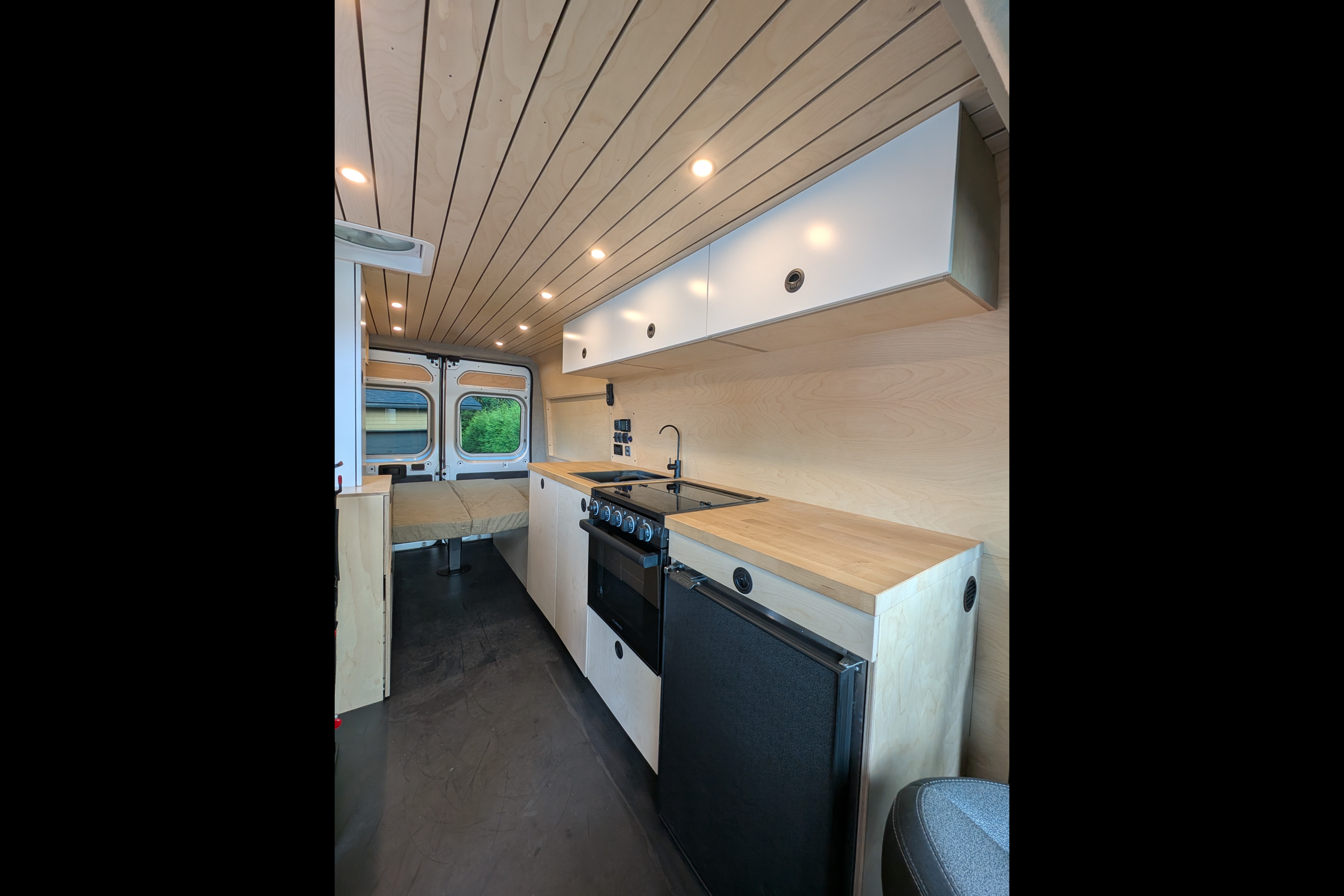 Van Ram Promaster 3500 Class B