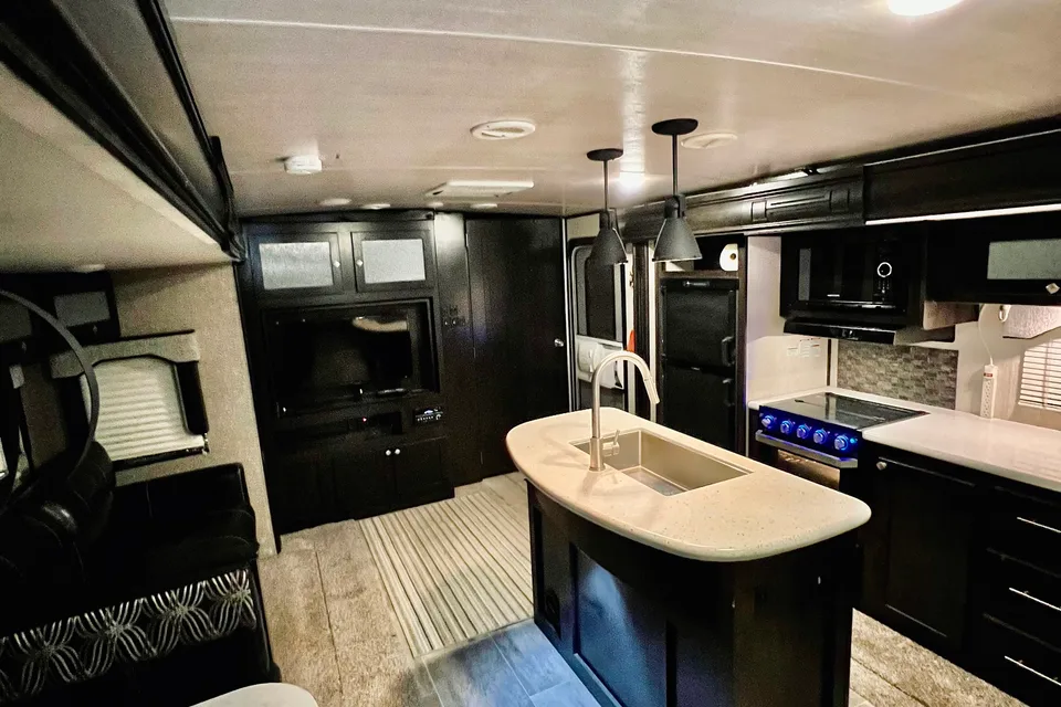 MelBels Heartland North Trail 33BKSS Travel Trailer