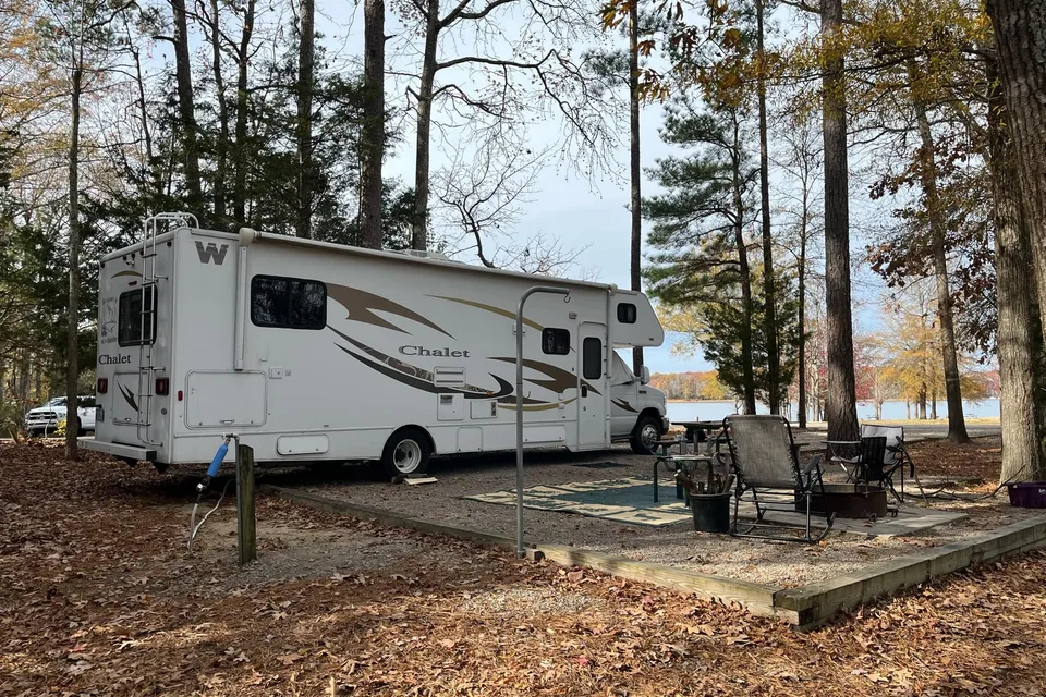 Forrest's Winnebago Chalet Class C