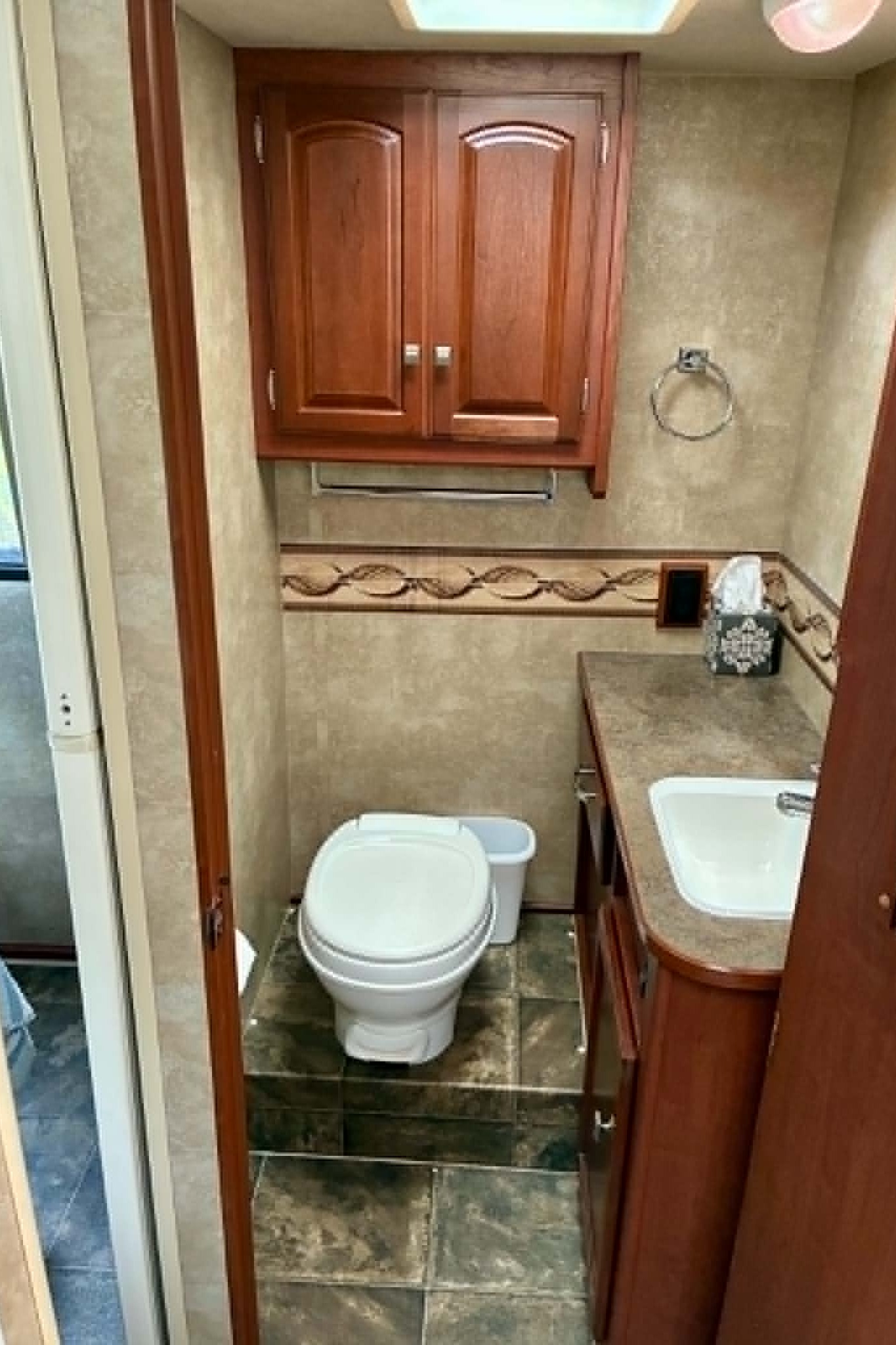 Forrest's Winnebago Chalet Class C