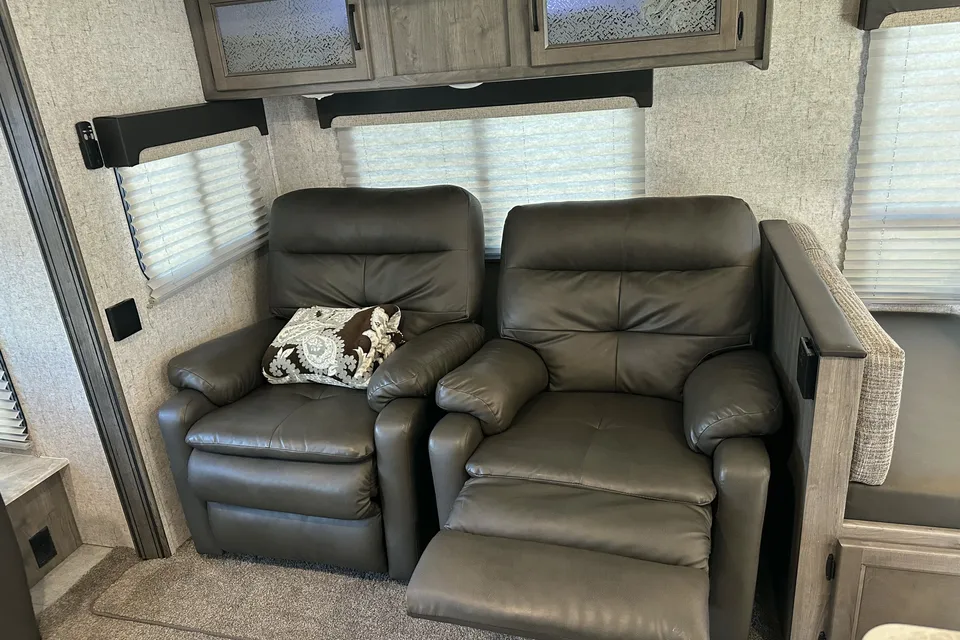 2020 Coachmen Apex - The most comfort you will have camping