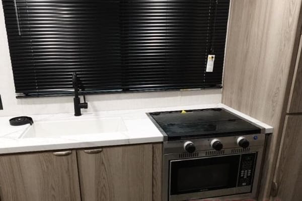 2025 Forest River Salem 266BHLE (Salem3) Travel Trailer sleeps 6