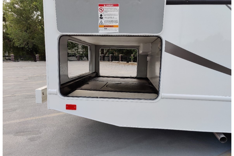 Thor Majestic 28' Motorhome - Class C RV