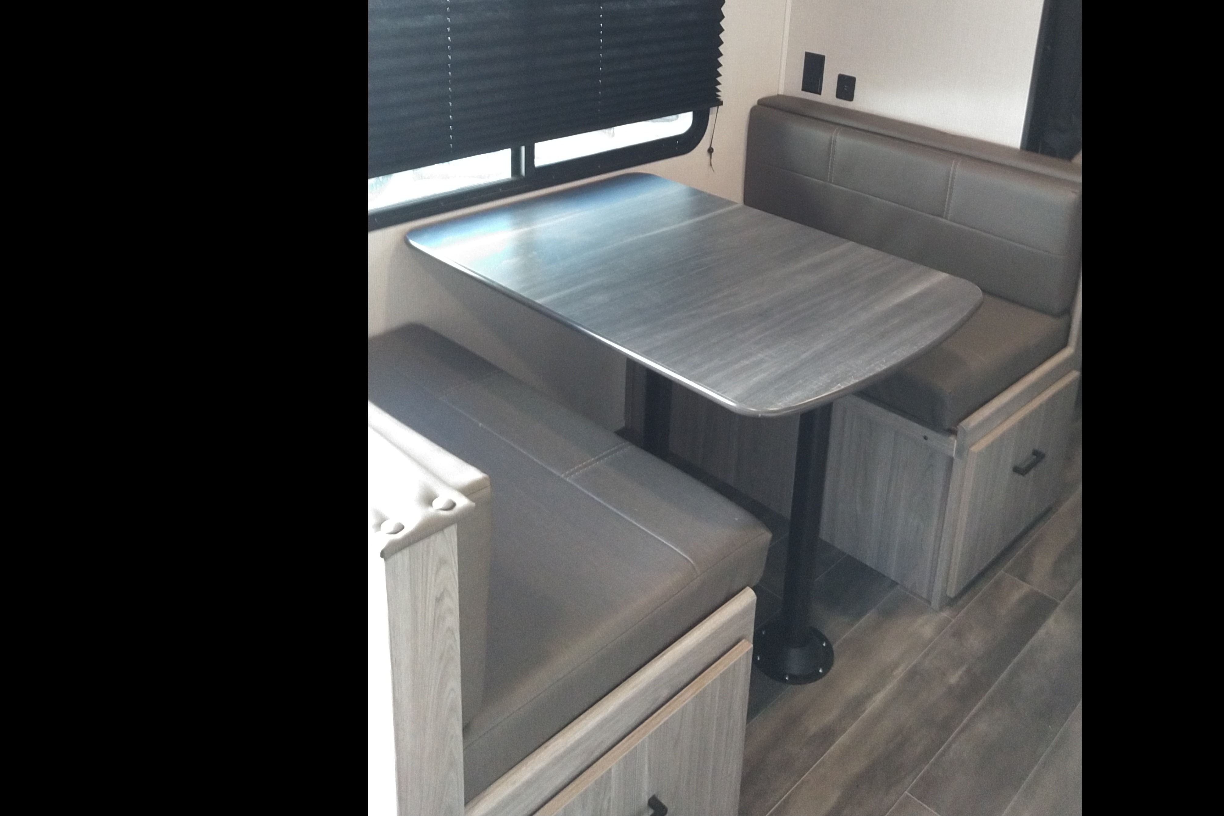 Full queen, plus 2 double bunks! Delivery available!