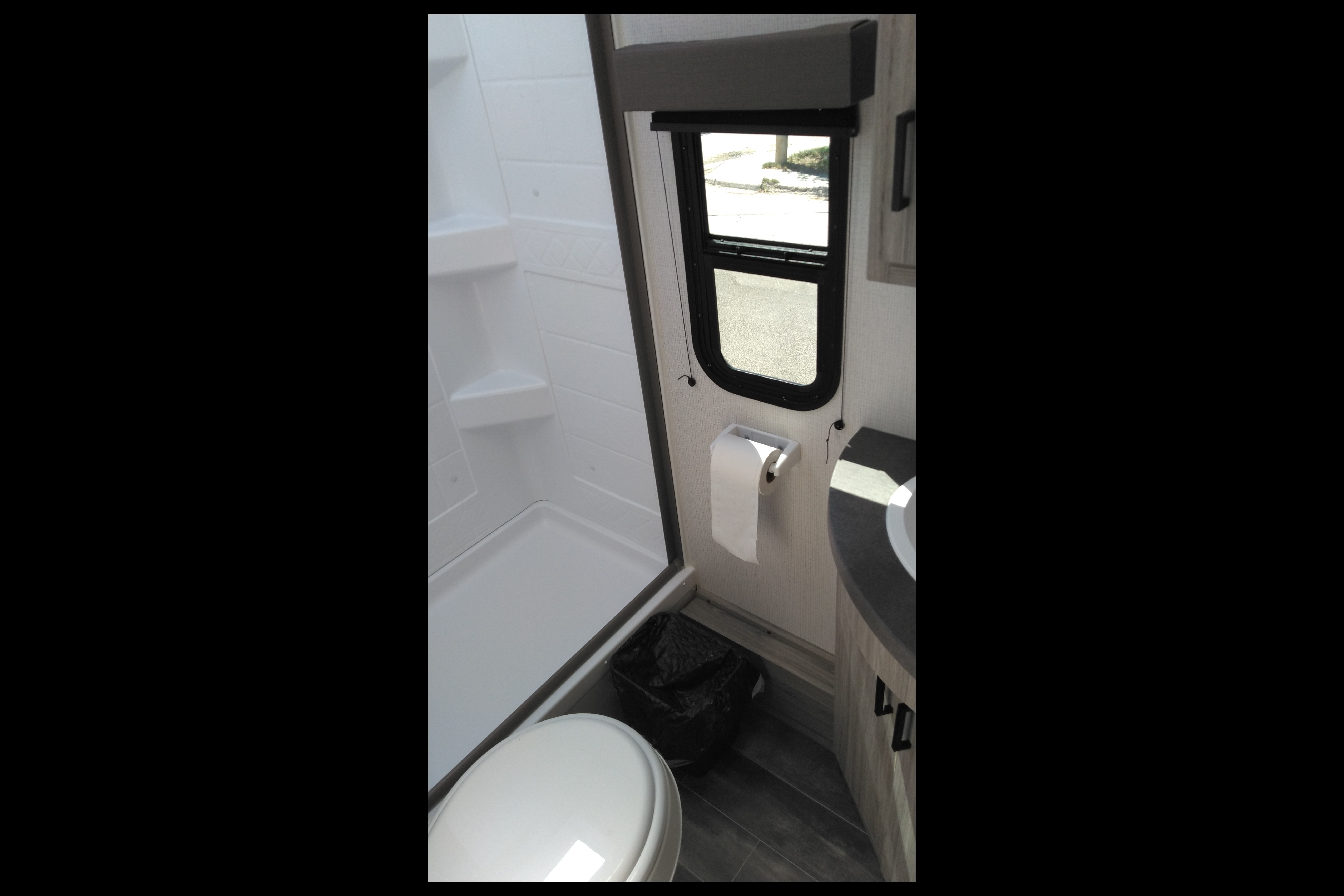 Full queen, plus 2 double bunks! Delivery available!
