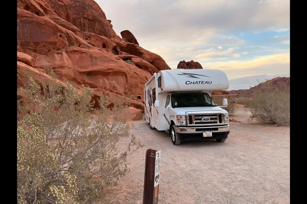 Brand new 2026 Thor Chateau 30ft. with free private shuttle -Lola
