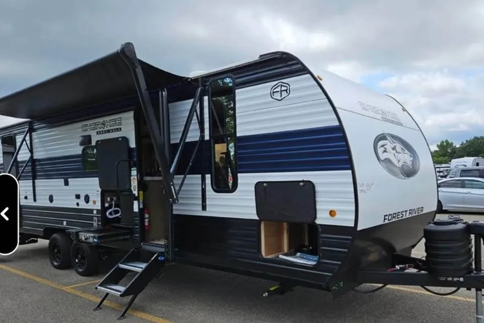 NorCal Adventure Wolf-2021 Grey Wolf Bunkhouse Sleeps 9+