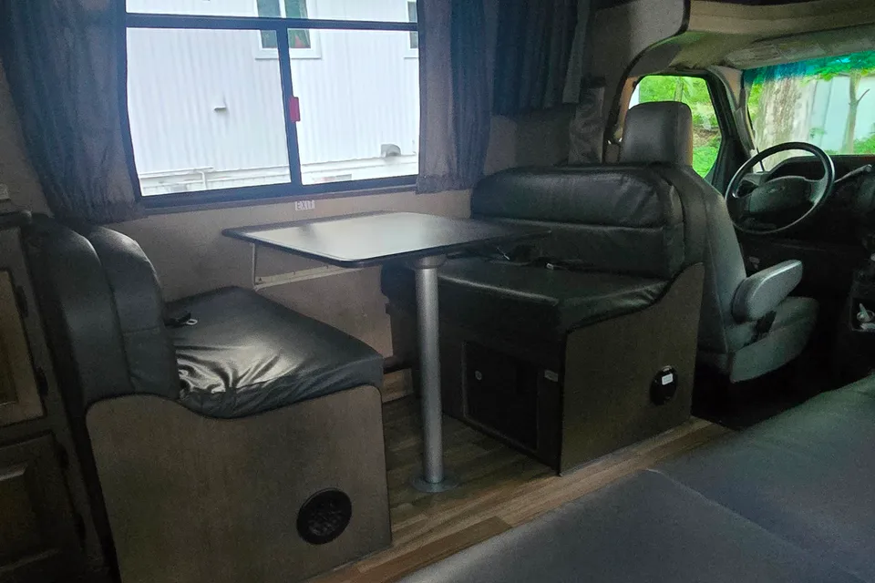 Frank's Thor Motor Coach Majestic Class C