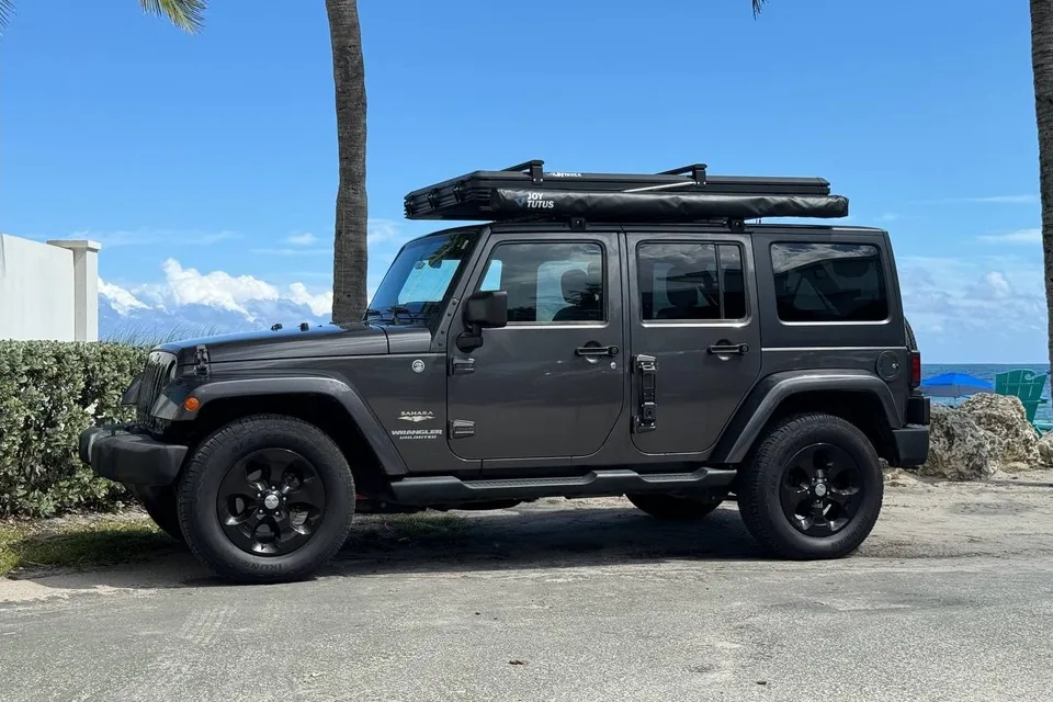 Wrangler 4x4 Rooftop Tent Adventure Camper