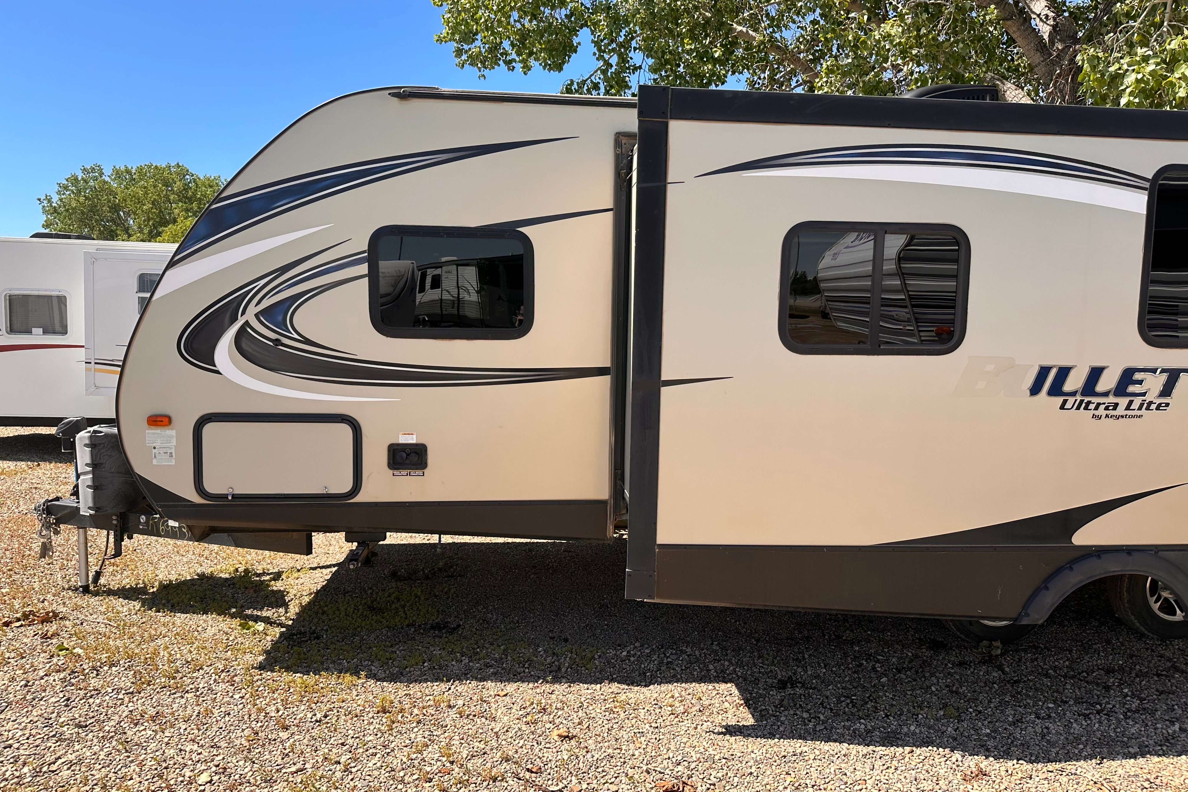 Sleeps 10 Keystone Bullet Ultralight Travel Trailer