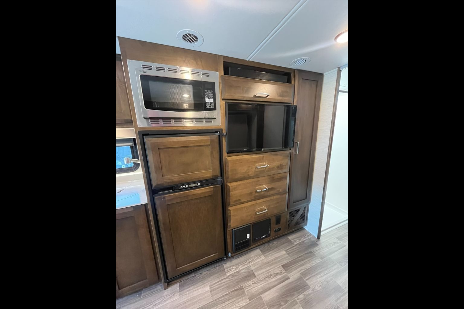2021 Tiffin Wayfarer 25RW Class C