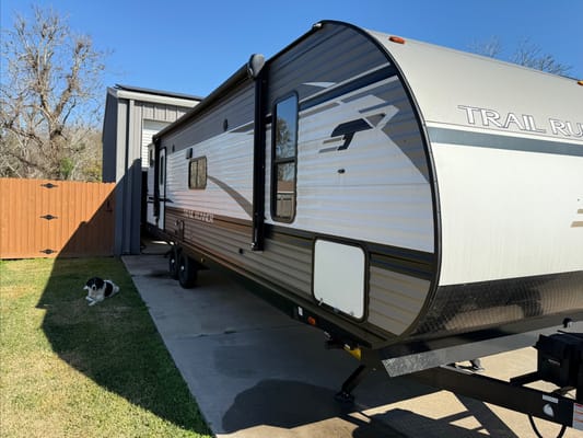 Eddie’s Pet Friendly Heartland Trail Runner Travel Trailer