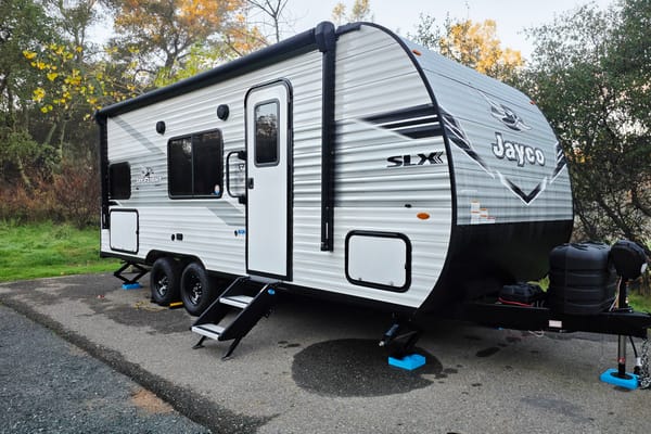 New Jayco with Double Bunks + Murphy Bed – Easy Tow, Sleeps 7