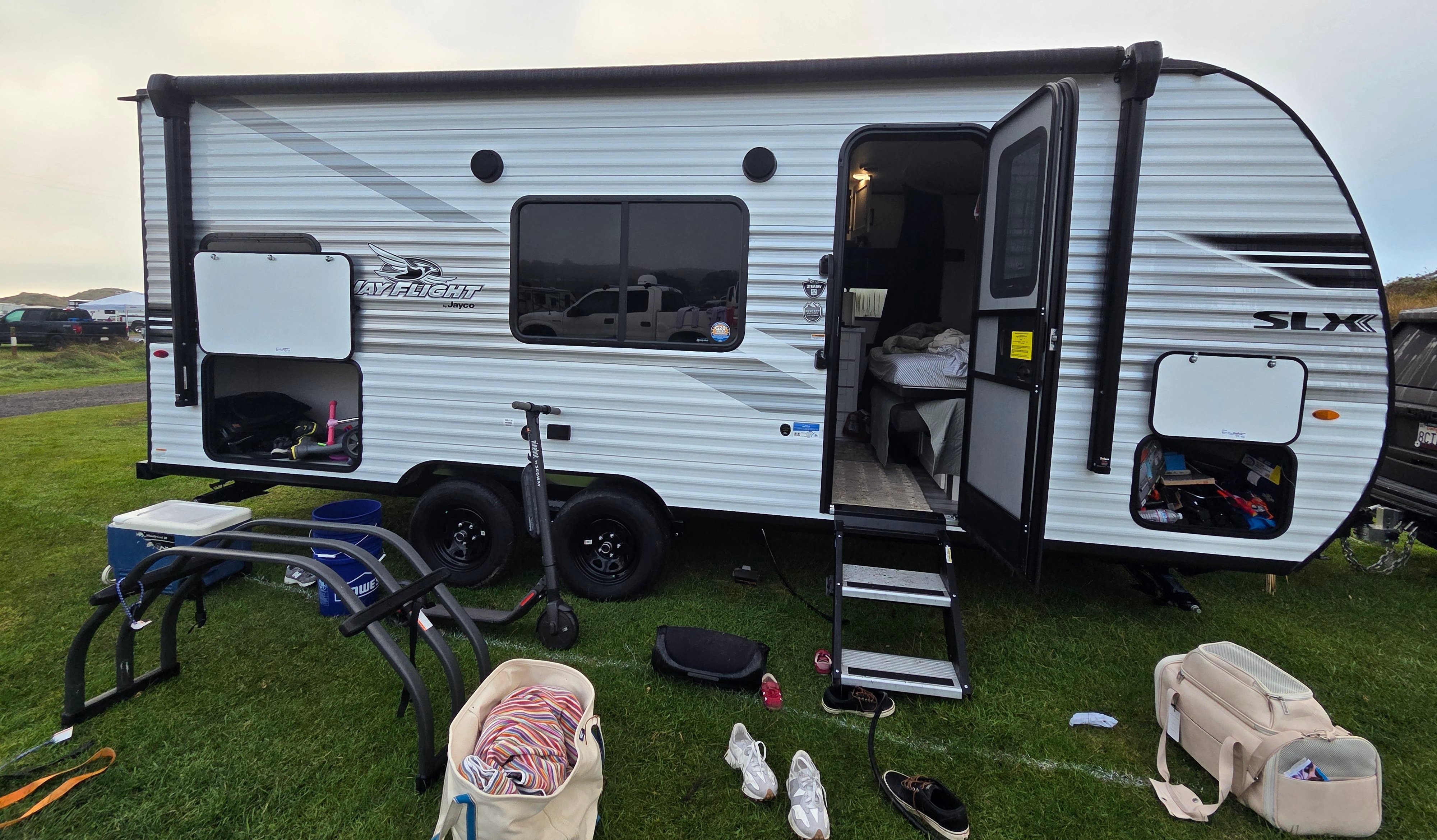 New Jayco with Double Bunks + Murphy Bed – Easy Tow, Sleeps 7