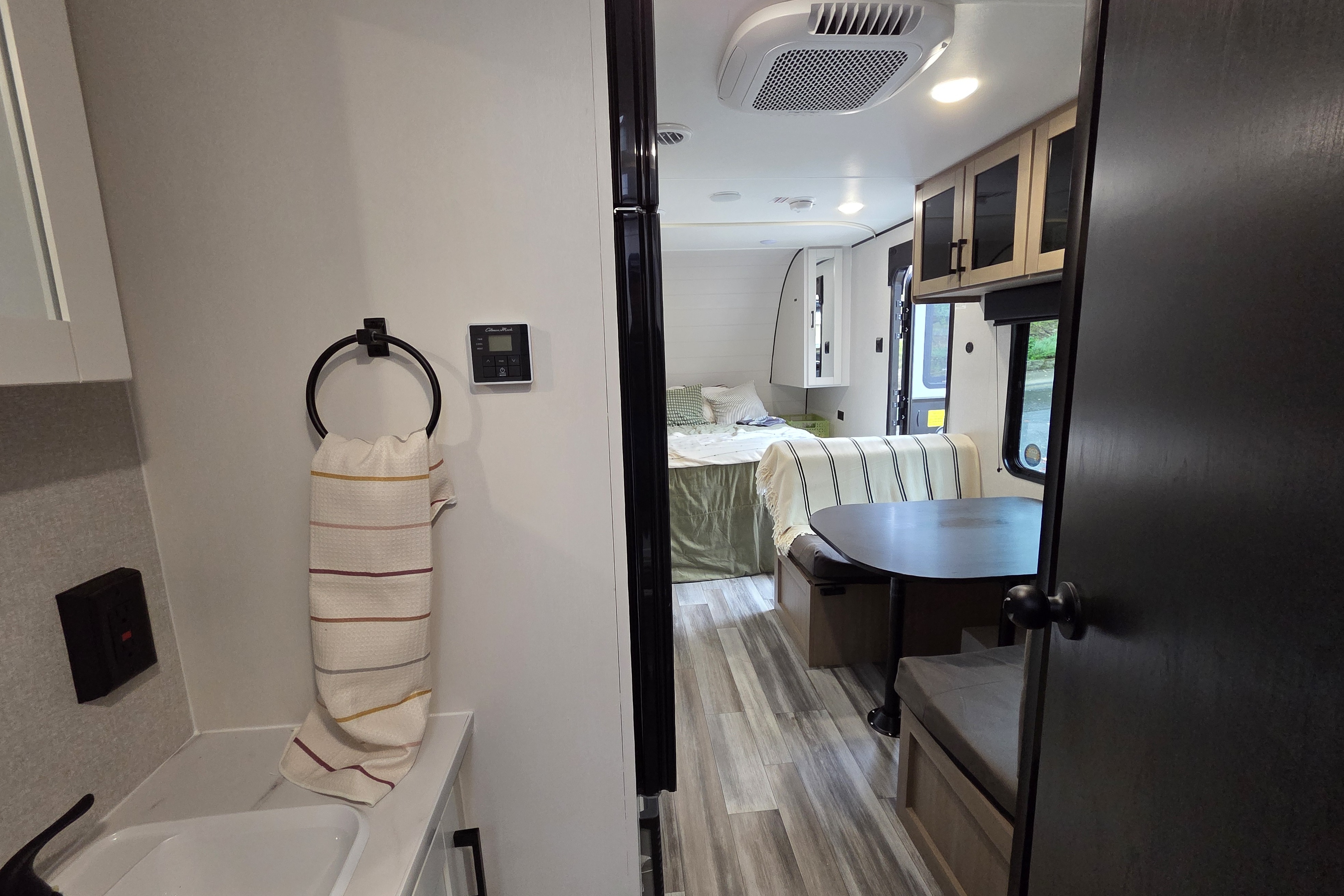 New Jayco with Double Bunks + Murphy Bed – Easy Tow, Sleeps 7
