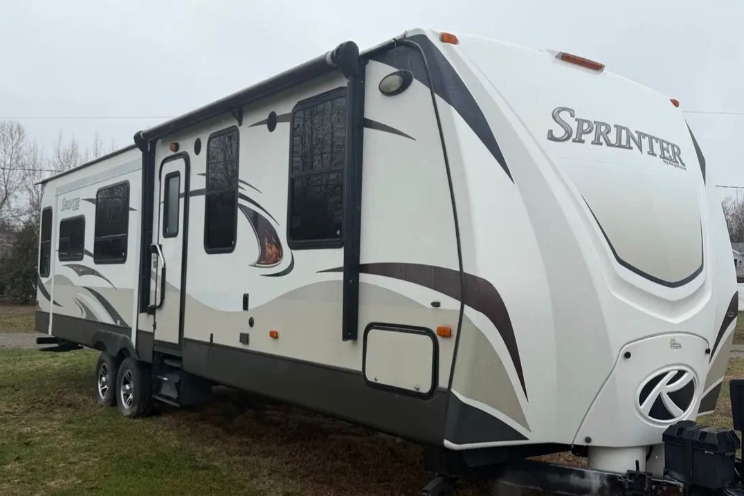 Stéphane's Keystone Sprinter 331rls Travel Trailer