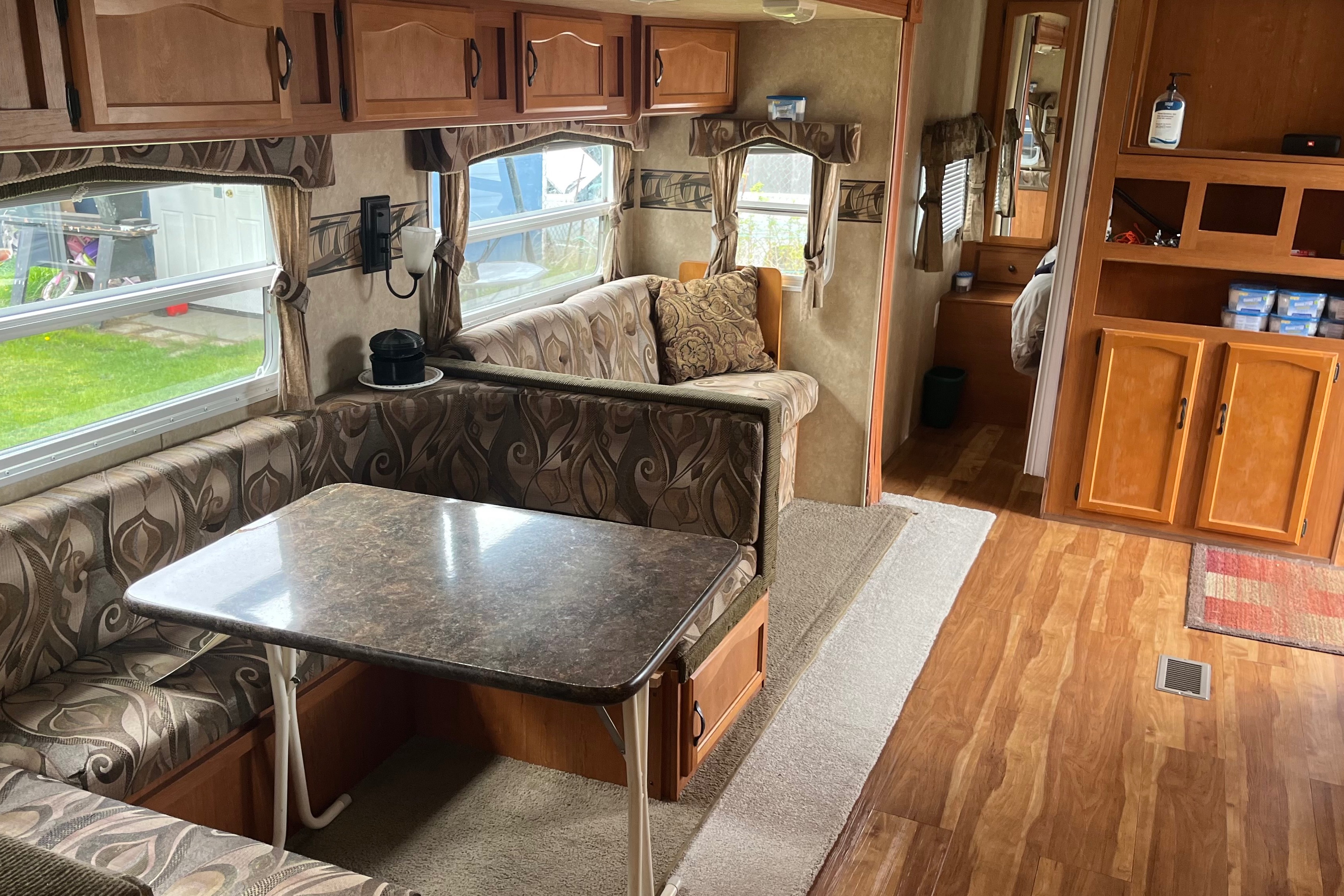 Ed's Wildwood by Forest River