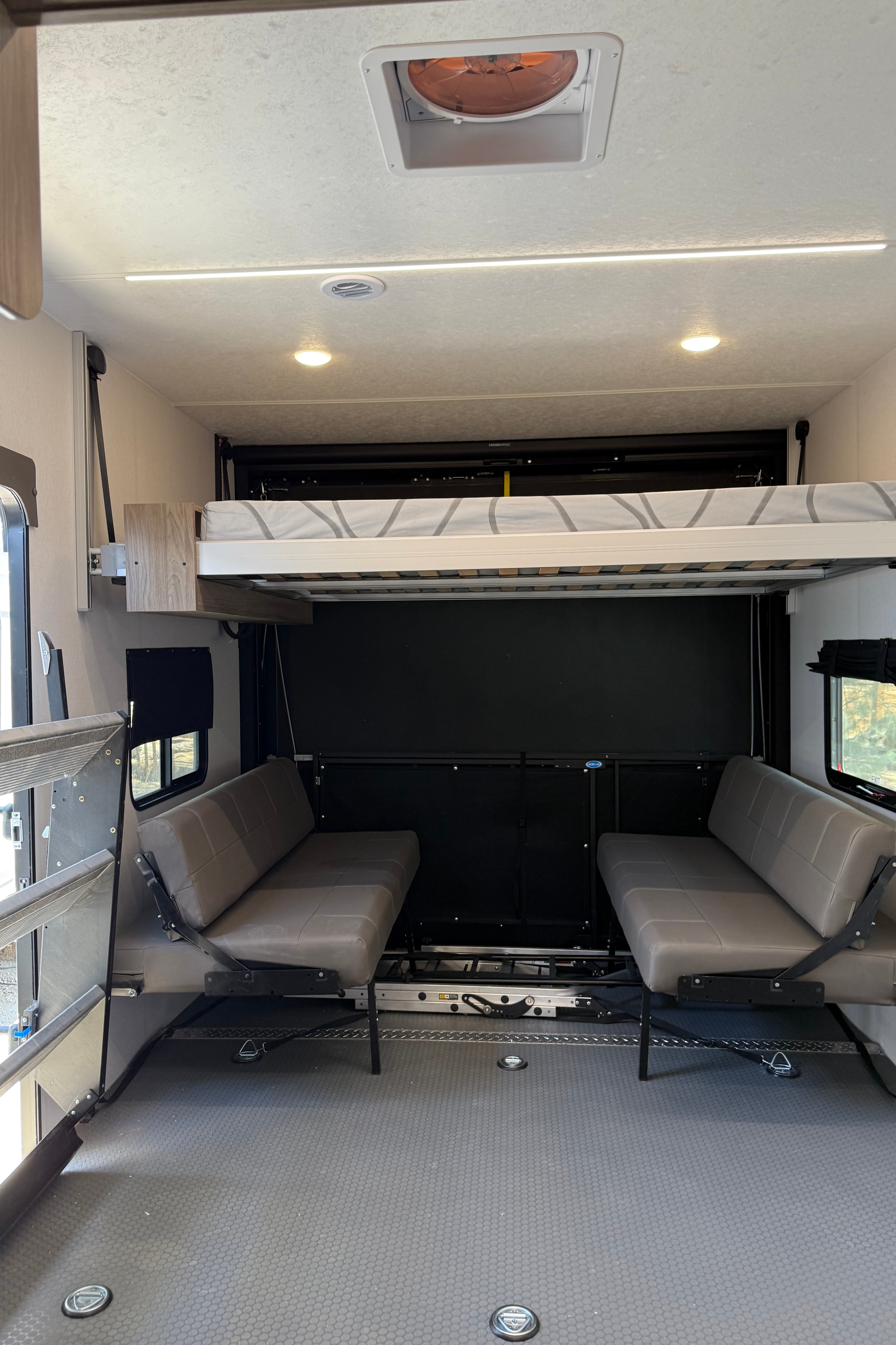 Joe's Coachmen Adrenaline  30GS Toy Hauler