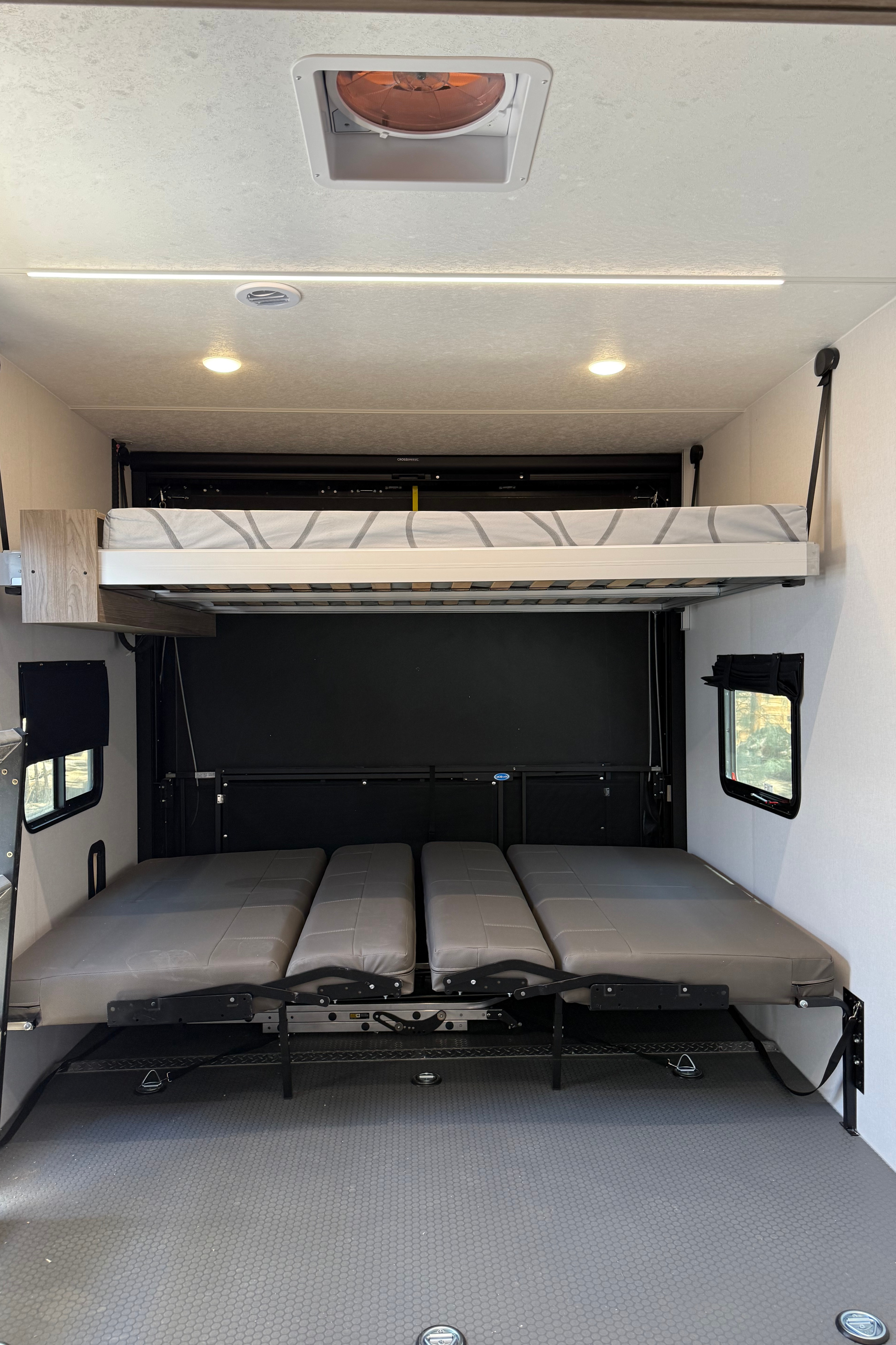 Joe's Coachmen Adrenaline  30GS Toy Hauler