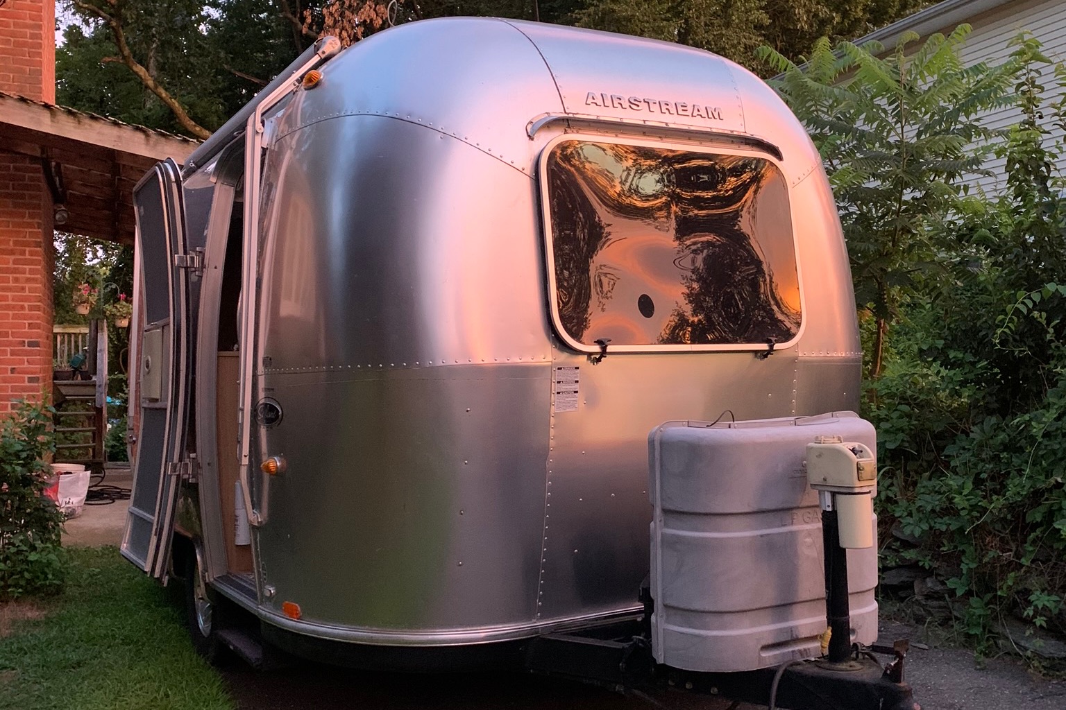 Gunnar the Airstream 