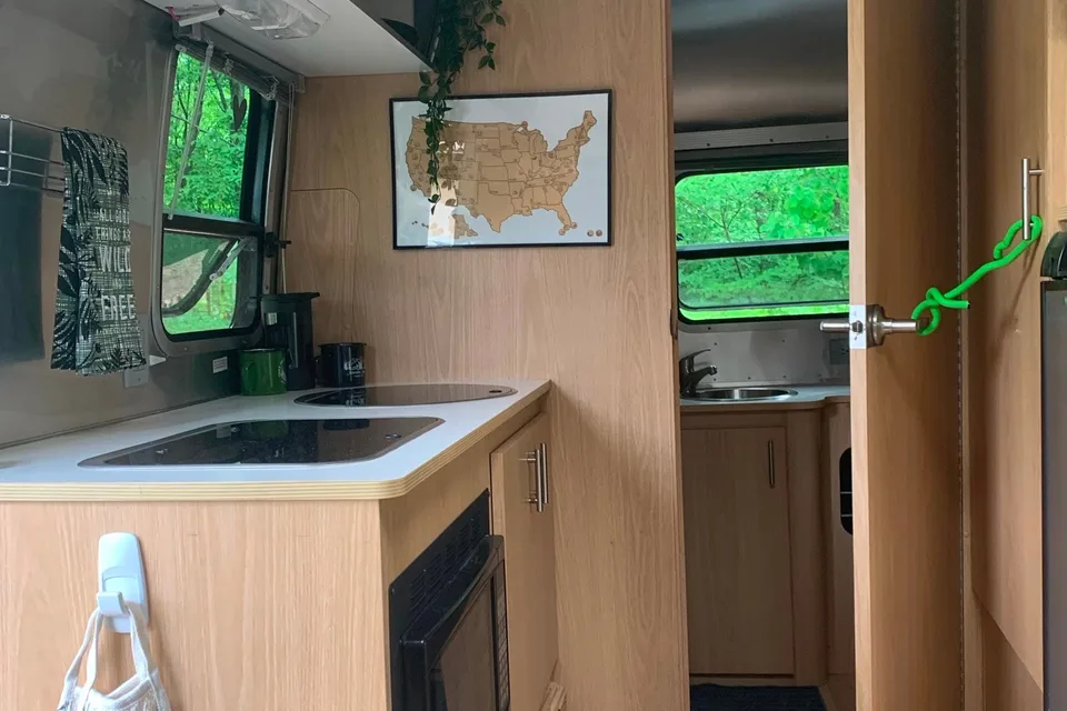 Gunnar the Airstream 