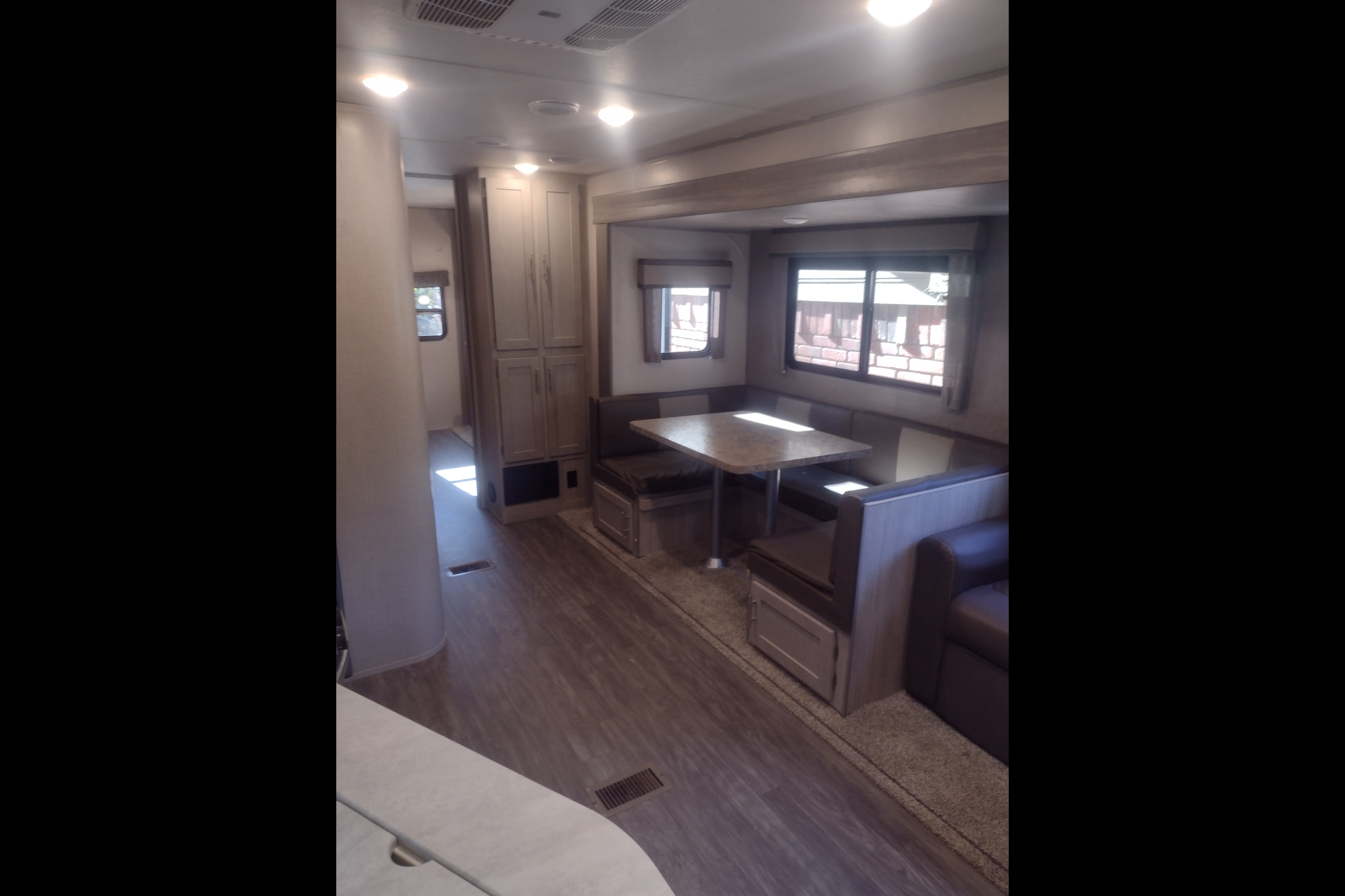 Aurora RV with Bunk Room: Fully Equipped: No Prep Fee: Delivery Available($85)