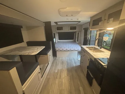 Jeny & Will's Coachmen Apex Travel Trailer
