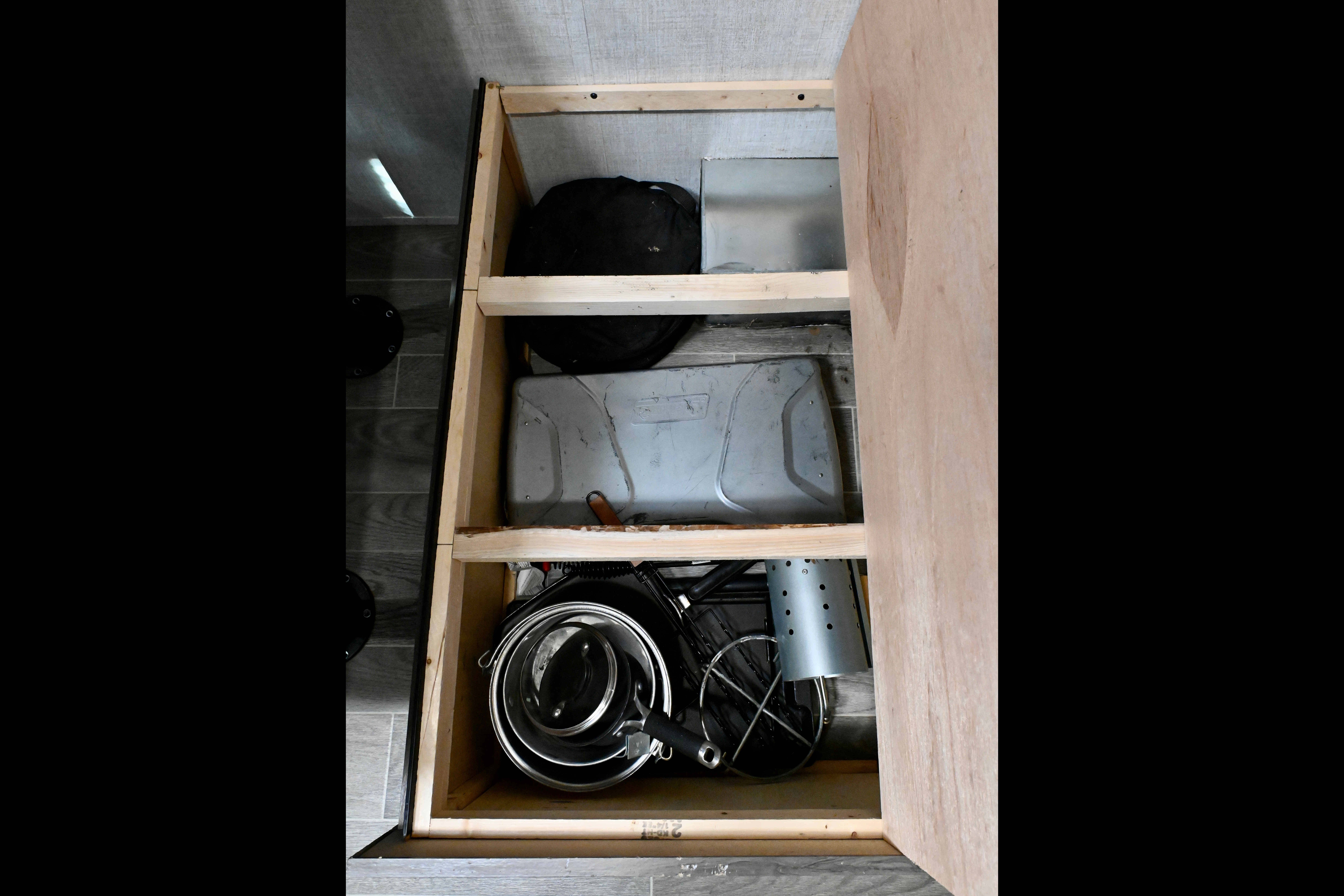 Modern Camper with Plentiful Amenities