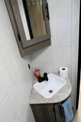 Modern Camper with Plentiful Amenities