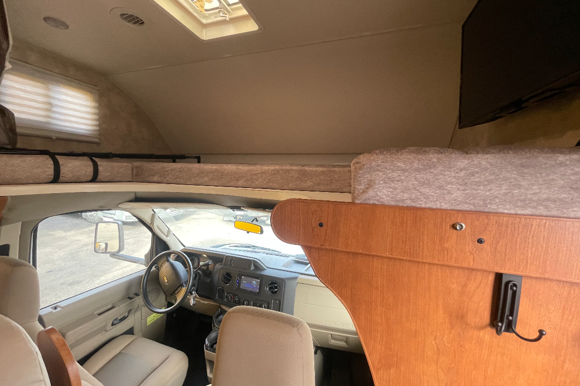 Colleen's Minnie Winnie Winnebago Class C