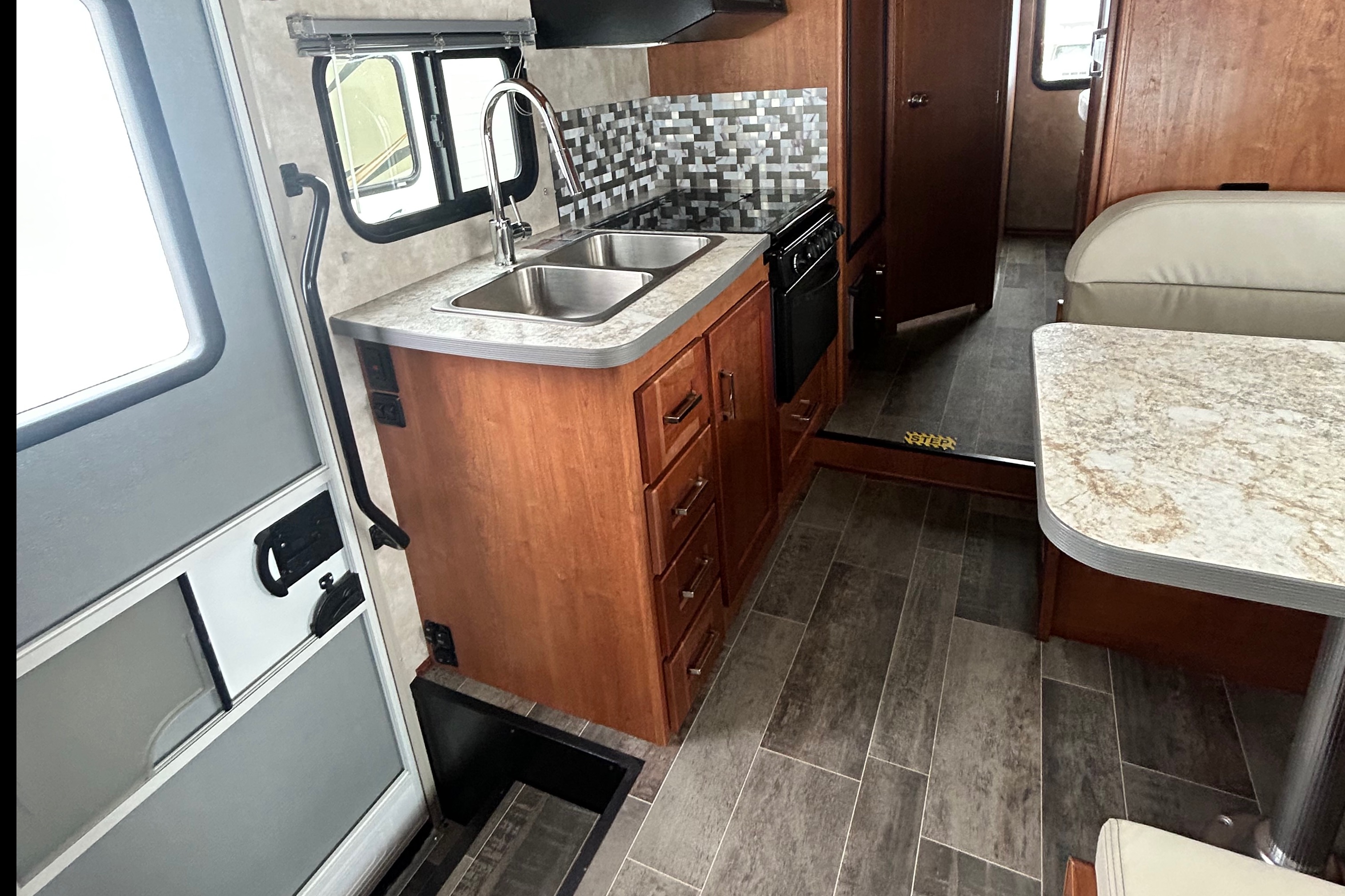 Colleen's Minnie Winnie Winnebago Class C
