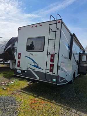 Diyar's Coachmen pursuit-31b Class A