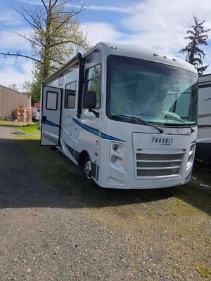 Diyar's Coachmen pursuit-31b Class A