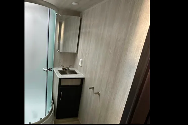 Leon’s 2023 OFF GRID LE GRANDE caravan