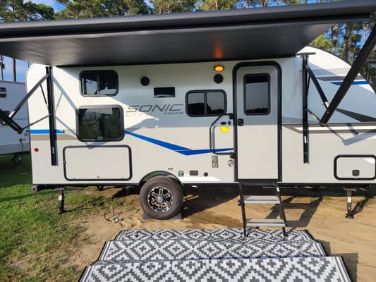 Ethan's Venture Sonic lite Travel Trailer
