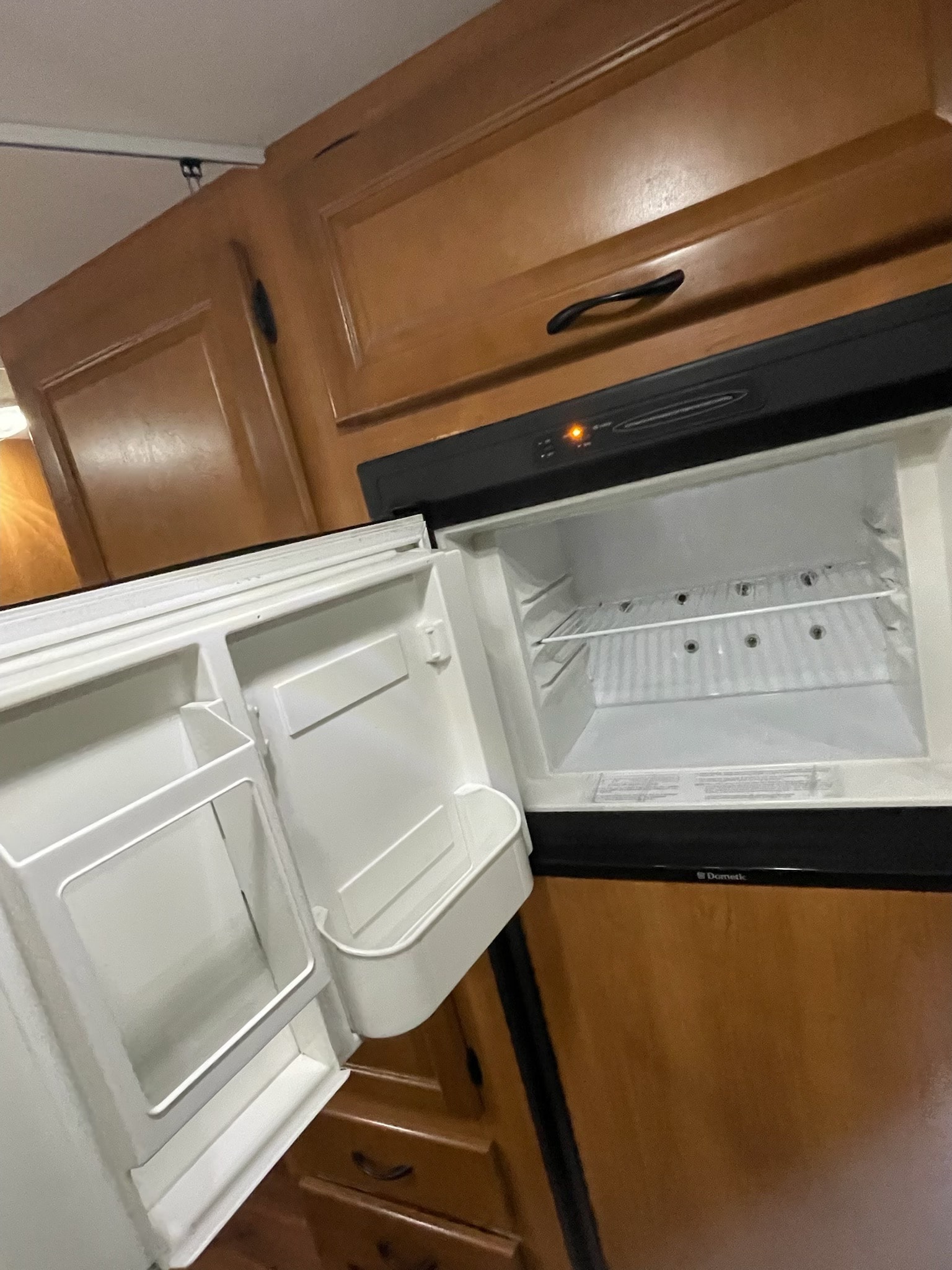 SAGUN Ford E350 Majestic Motorhome Class C