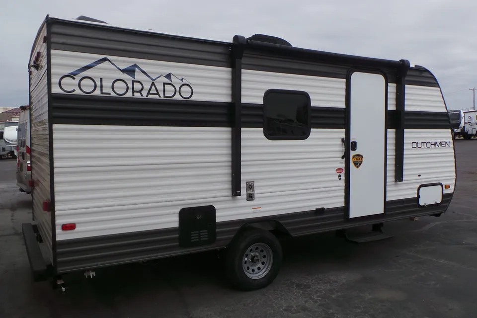 SDRV Rentals Keystone Colorado 17DHC Travel Trailer