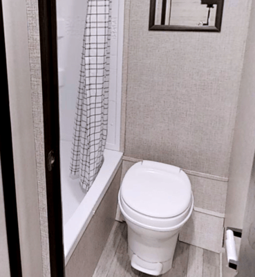 Classy, Clean, & New 2023 Comfort Trailer