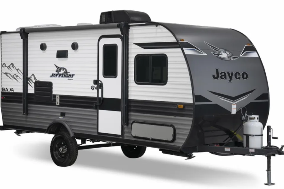 Classy, Clean, & New 2023 Comfort Trailer 