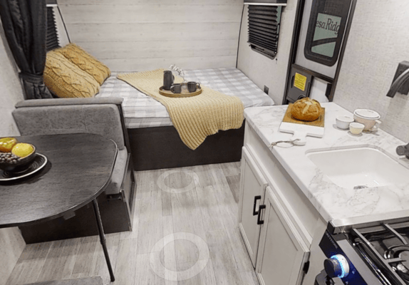 Classy, Clean, & New 2023 Comfort Trailer
